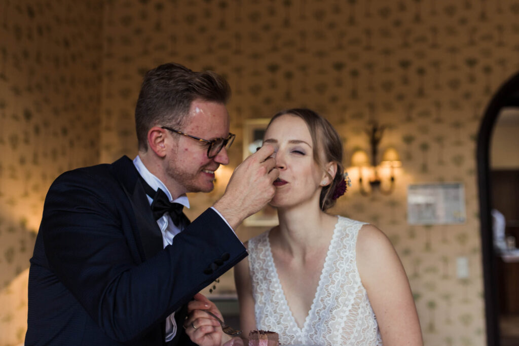 Fotografische Begleitung der Freie Trauung auf Schloss Saareck – Kaitlyn & Dominic