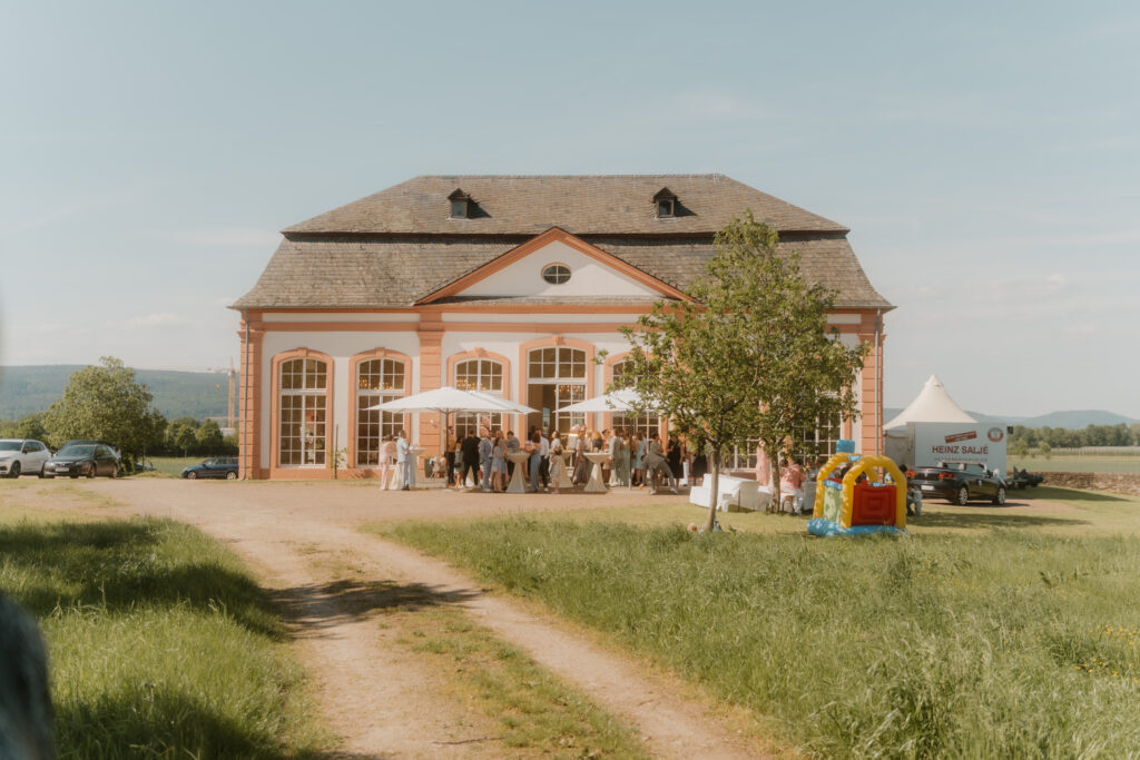 Orangerie von Schloss Bekond bei Föhren nahe Trier